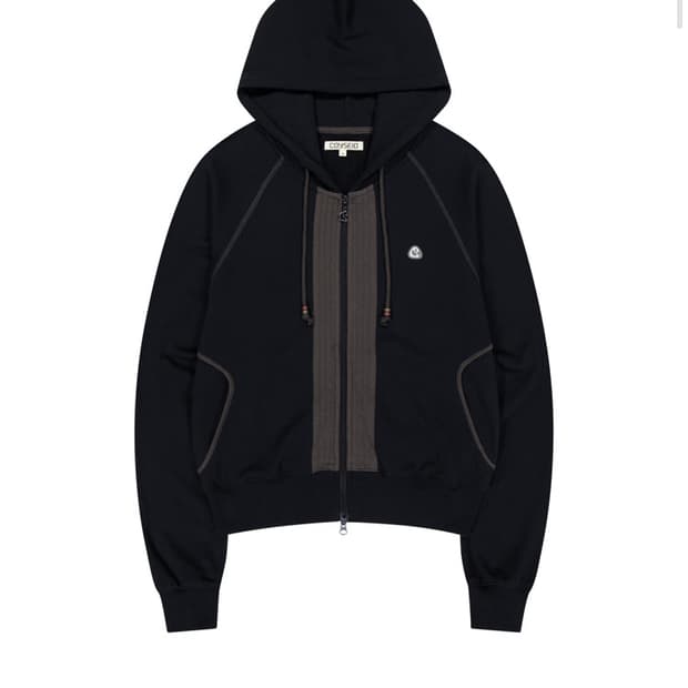 PUCKERING HOOD ZIP-UP BLACK