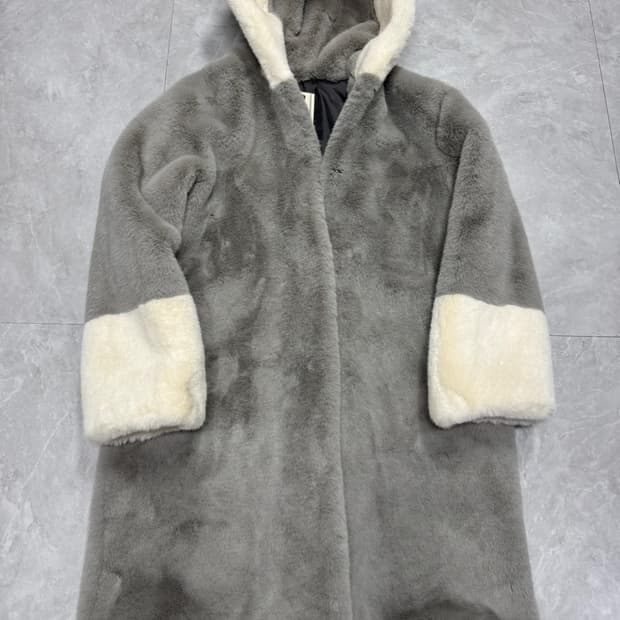 레이에이버리 LEIAVERY