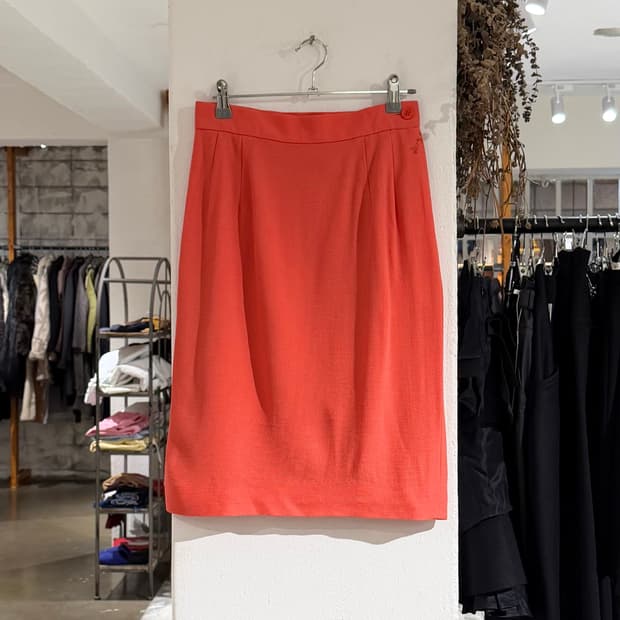 이브 생 로랑 코랄 핑크 베이직 h라인 미디 스커트