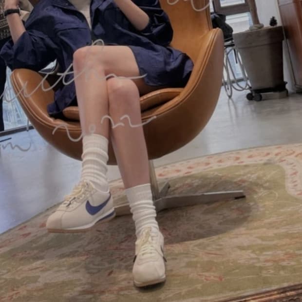 나이키 코르테즈 흰파 235