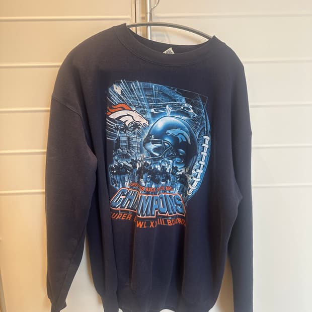 네이비 맨투맨 빈티지