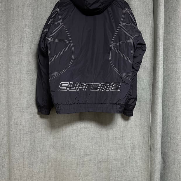 슈프림 후드패딩