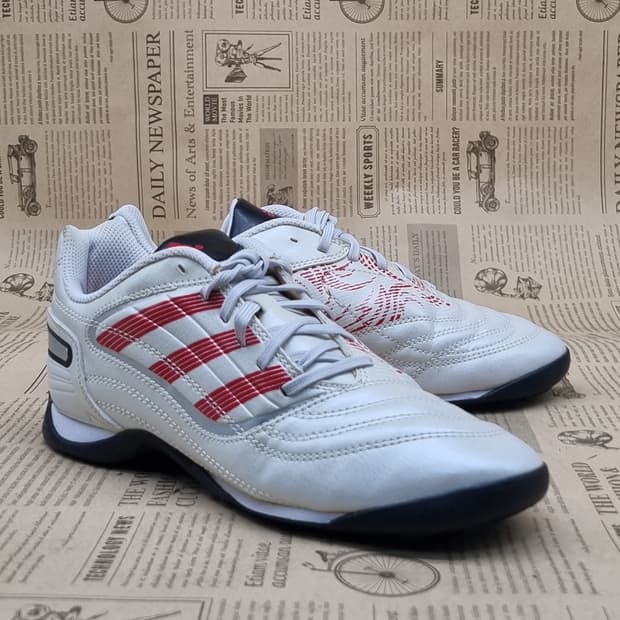 아디다스 프레데터 앱솔루트 축구화235