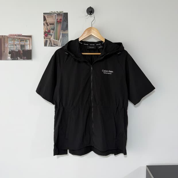 [L] CK 캘빈클라인 반팔 바람막이