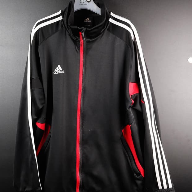 아디다스 검빨 프레데터 저지