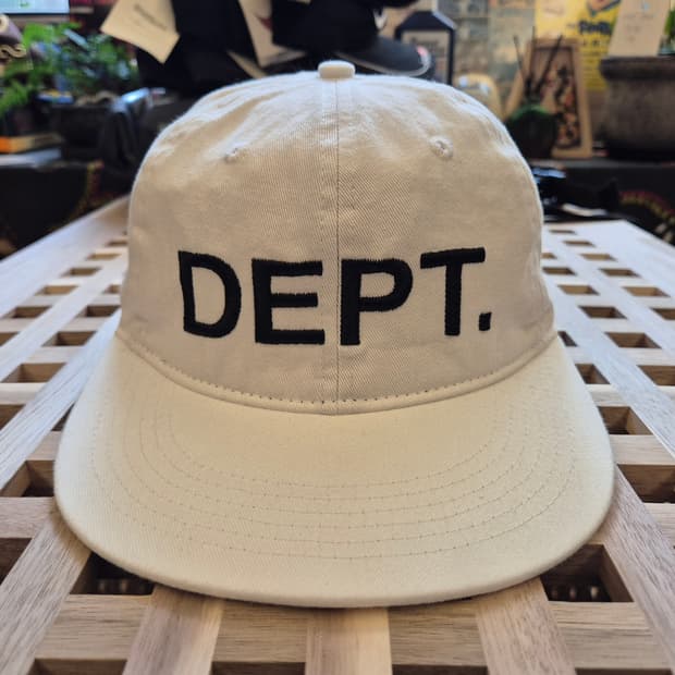 갤러리디파트먼트 DEPT. CAP
