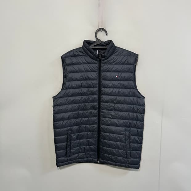 타미힐피거 남성 경량패딩 조끼 M 100정도