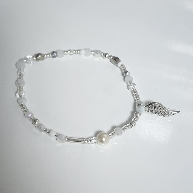 여자 화이트 실버 날개 팔찌