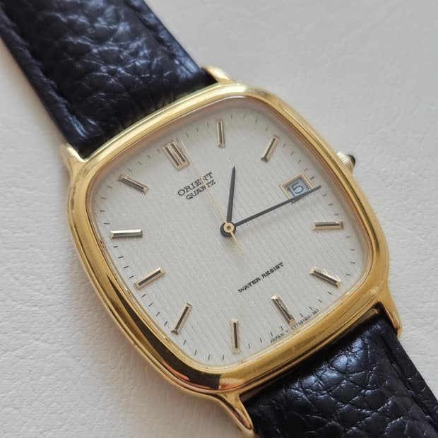 빈티지 오리엔트 쿼츠 금장 가죽 시계