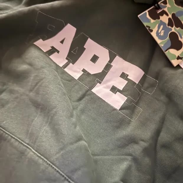 베이프 워시드 이펙트 릴렉스 핏 풀오버 후드티