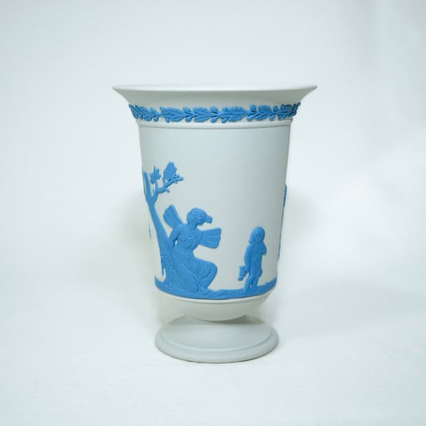 [영국엔틱] 웨지우드 제스퍼웨어 도자기 중형 나팔형베이스_ 화이트