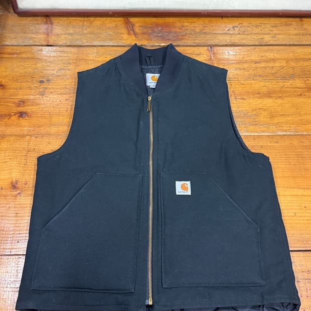 칼하트 패딩 조끼 v01 새상품수준 팔아요.