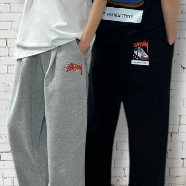 스투시 반팔티와 트레이닝 바지 세트 