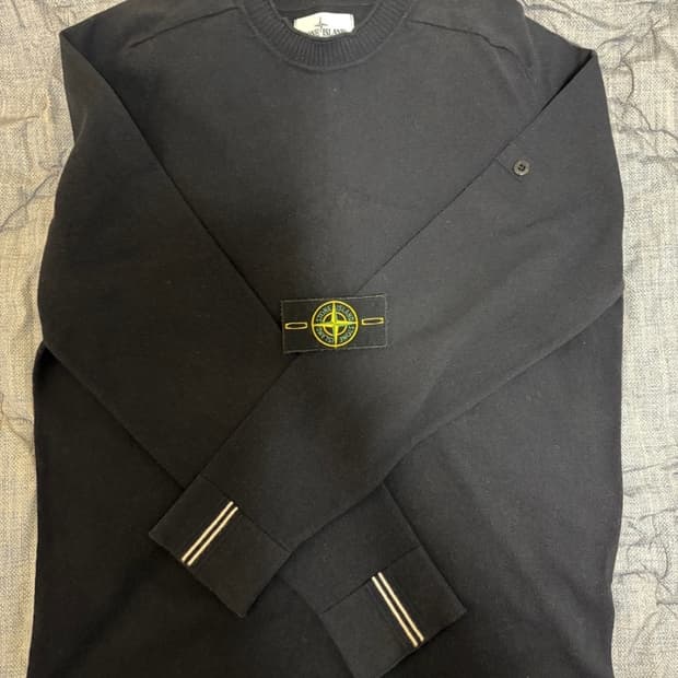 스톤아일랜드 니트