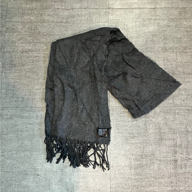 H&M 올드스쿨아메카지 테슬머플러 목도리 챠콜