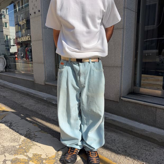 EMPYRE baggy pants