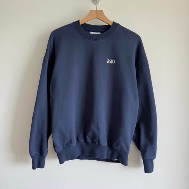 아식스(asics) 스웻 셔츠