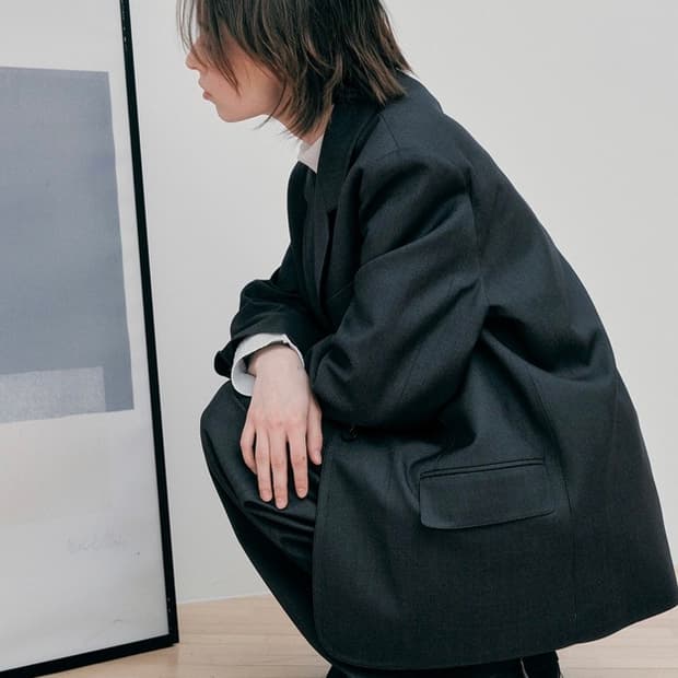URAGO peter 유라고 피터 싱글 버튼 자켓 차콜 세미 오버핏 정장