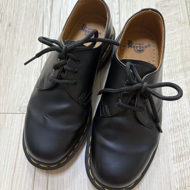 닥터마틴 1461 3홀 스무스 220