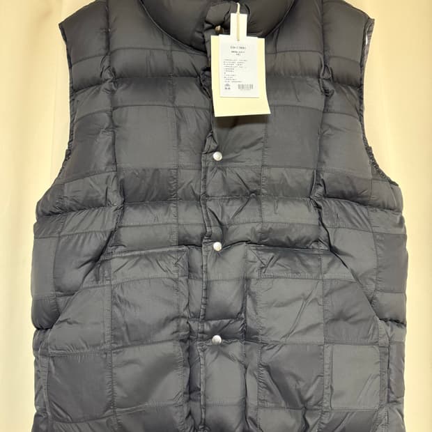 폴리테루 패치드 다운 퍼퍼 베스트 블랙 3 팝니다