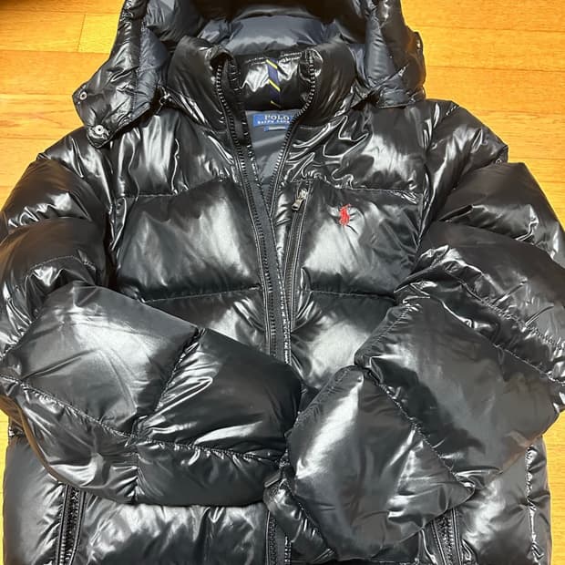 (삽니다)24fw폴로 랄프로렌 유광 패딩 S사이즈(폴로 패딩)