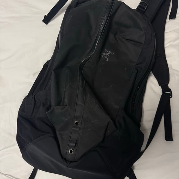 아크테릭스 아로22 백팩 블랙 ll