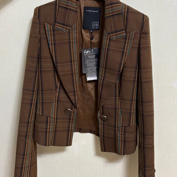 에고이스트 크롭 자켓 새상품