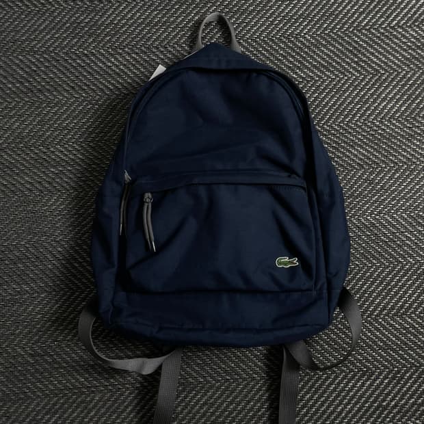 라코스테 자수로고 미니멀 포켓 백팩 o 3800