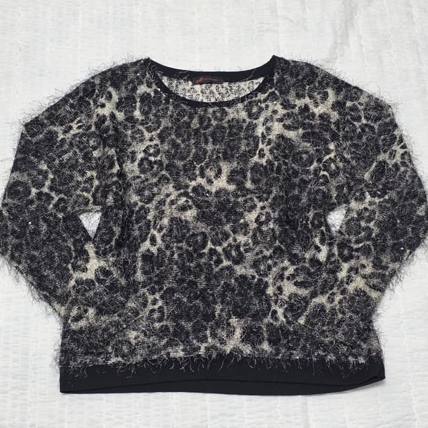 오네갸루 호피레오파드 긴팔털실니트