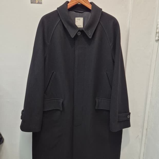 어나더오피스  스왈로우 라운지 앰플 캐시미어 발마칸 코트 블랙 