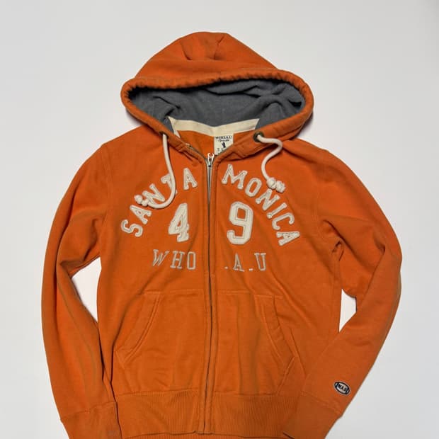 후아유 산타모니카 스펠로고 기모 후드집업