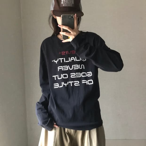 리바이스 로고 롱슬리브