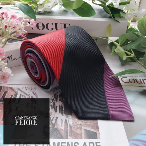 지안프랑코 페레 실크 블록 패턴 넥타이 9.6cm A+등급 K1457
