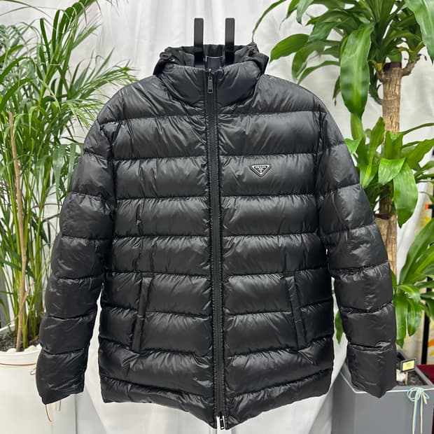 프라다 리버시블 패딩 XL