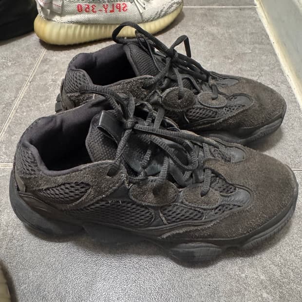 이지 500 쿨거래 급처 240사이즈