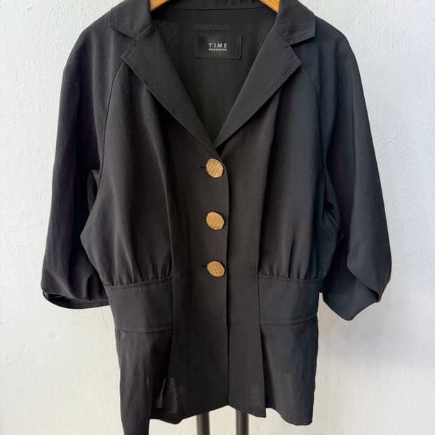 정품)TIME 타임 한섬 블랙 금장 버튼 자켓 88