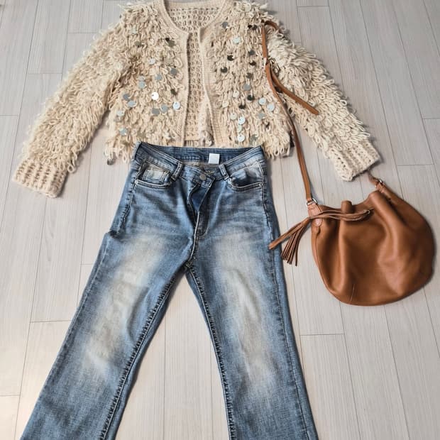 보헤미안 무드 루프 니트 시퀸 가디건