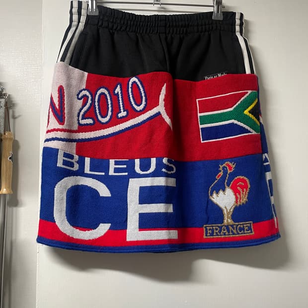 Paris Re Made 스커트 (1 size)