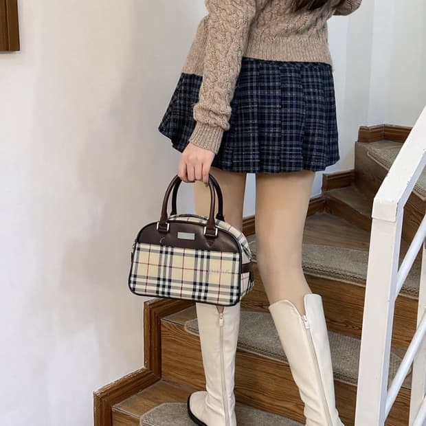 2000s Burberry 노바 체크 브라운 트리밍 보스턴 토트백