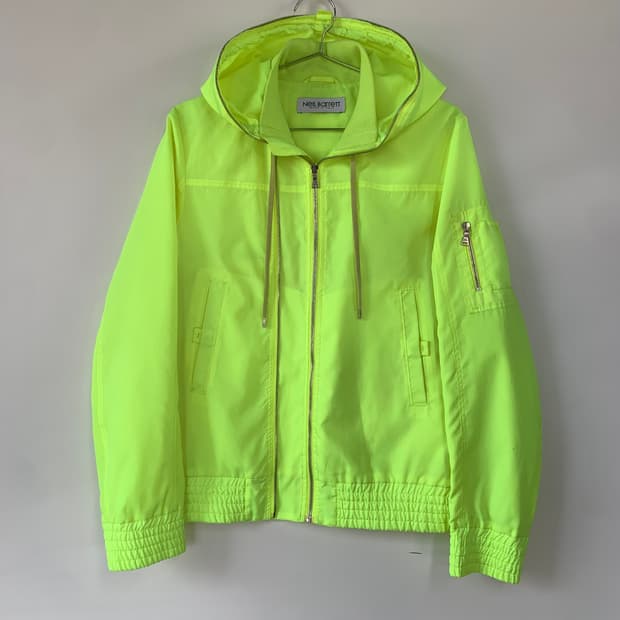 닐바렛 바람막이