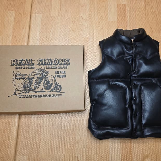 리얼시몬스 가죽 패딩 조끼 (L)
