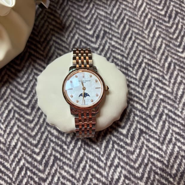 프레드릭 콘스탄트 슬림라인 문페이즈 여성