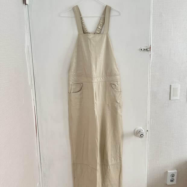 Nanushka 비건 레더 점프수트