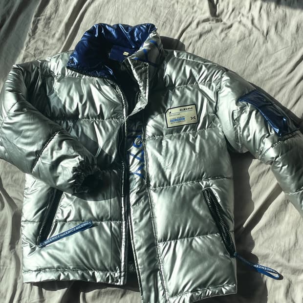 빈티지 유광 실버 푸퍼 패딩자켓