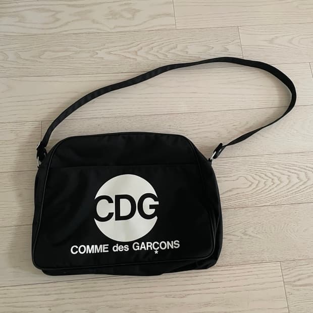 꼼데가르송 에어라인 크로스백