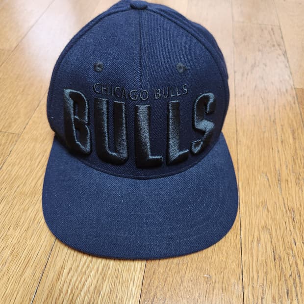 🔥 “올블랙 불스 FLEX” 시카고 불스 NBA 정품 스냅백 🔥