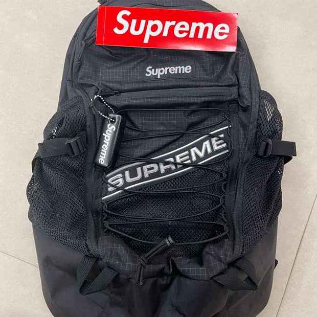 슈프림 백팩 블랙 FW23