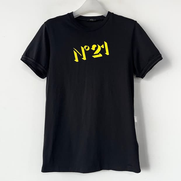 N21 로고 포인트 반팔 티셔츠