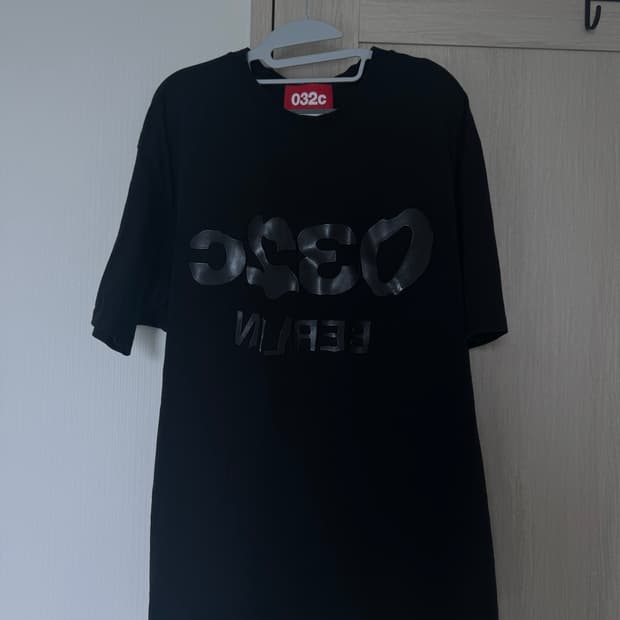 032c 메탈릭 반팔 L