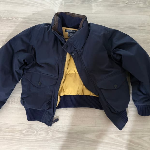 노티카 90년대 봄버